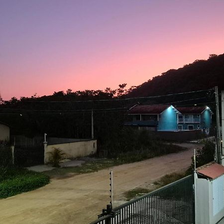 Apartmán Kitnet Aconchegante Praia De Maranduba Ubatuba Exteriér fotografie